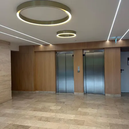 Апартаменти Urbannest *