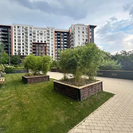 Апартаменти Urbannest Бухарест